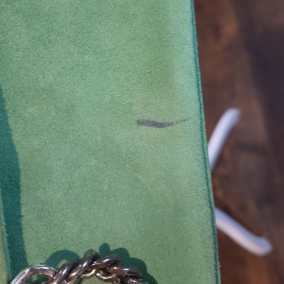 Micheal Kors Green Shoulder Bag - Picture 4 of 9